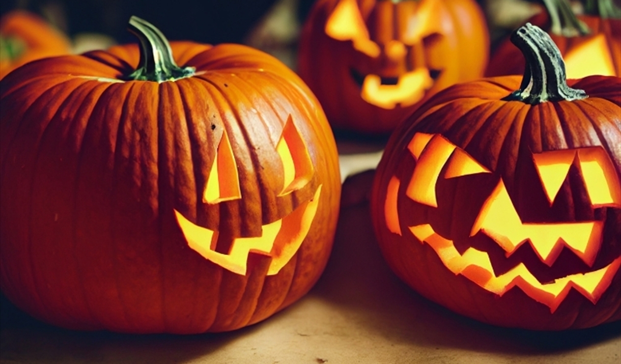 Llandegfedd halloween pumpkin carving Llandegfedd halloween pumpkin carving