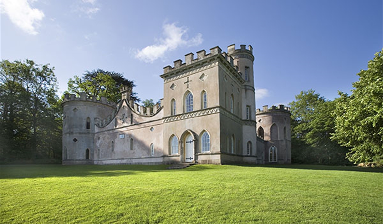 Clytha Castle