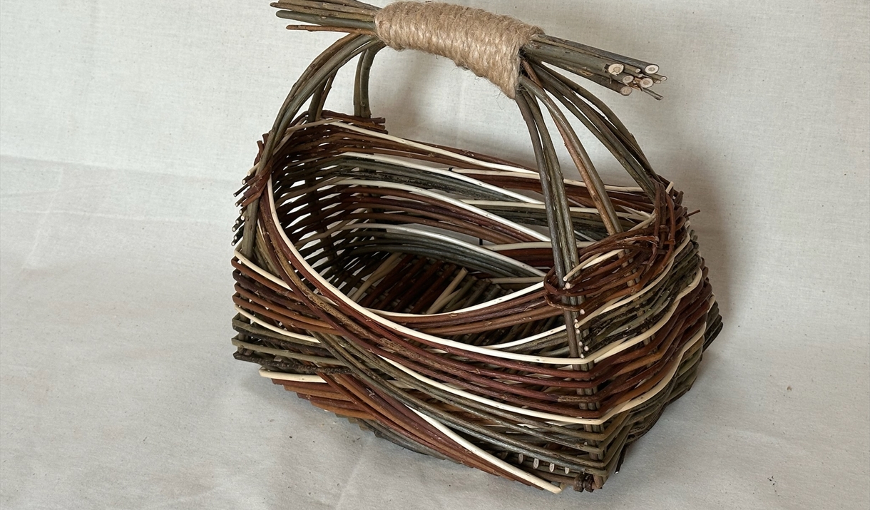 Square zarzo basket Square zarzo basket