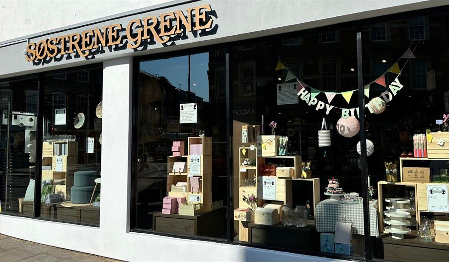 Søstrene Grene Exterior