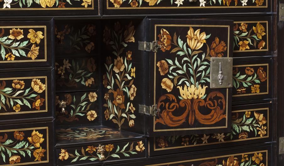 Floral lacquered cabinet