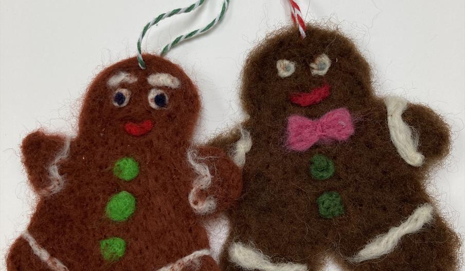 2 felted gingerbread men