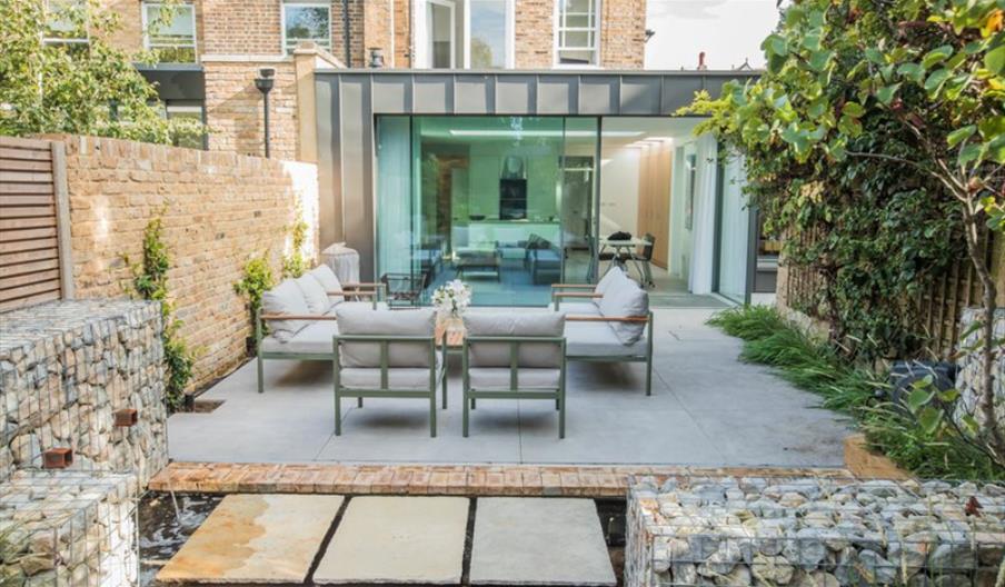 85 Holmesdale Road