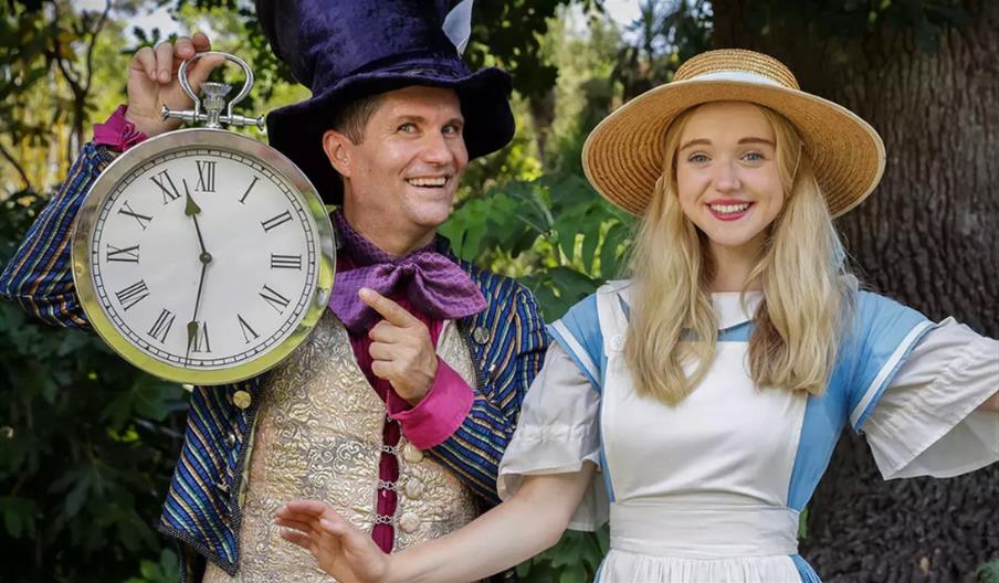 Theatre on Kew: Alice in Wonderland