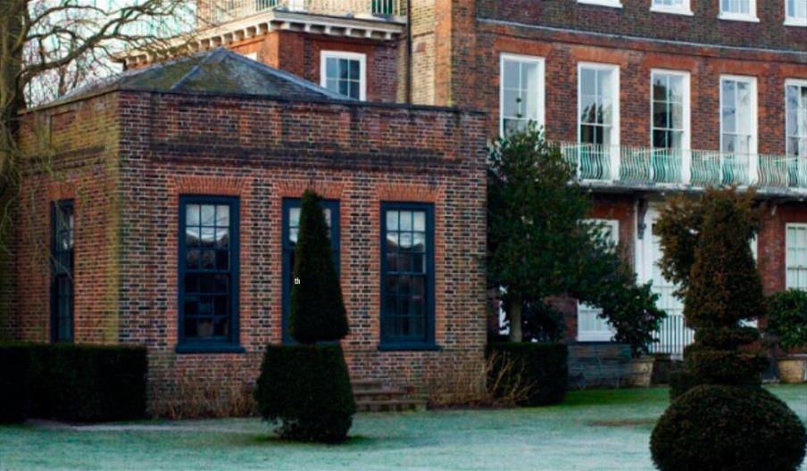 Bayte Candlelit Supper