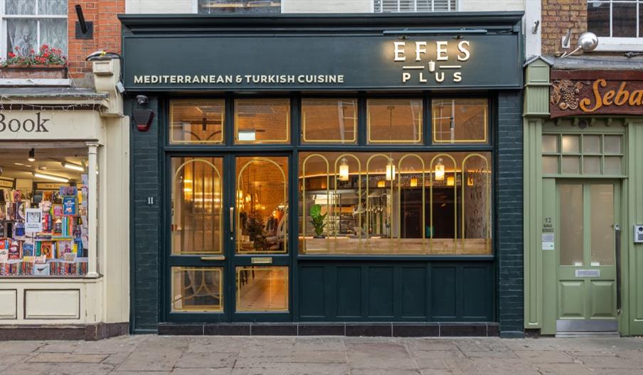 Efes Plus Restaurant Exterior