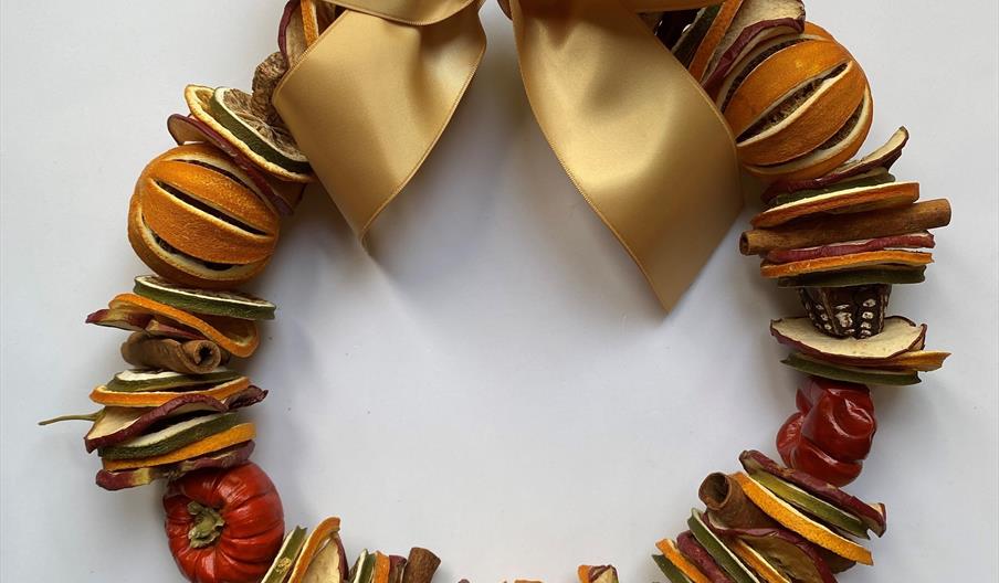 Dried fruit wreath