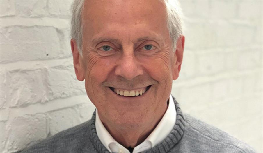 Gyles Brandreth - Somewhere, A Boy And A Bear