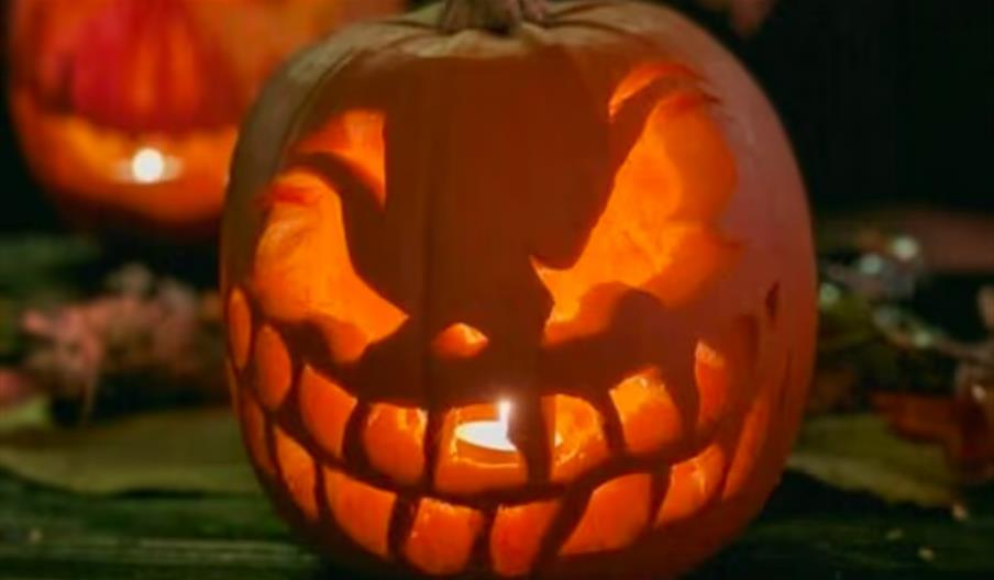 Halloween Pumpkin Carving