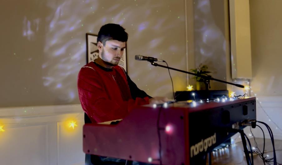 Atlas Presents... live music and vegan sushi