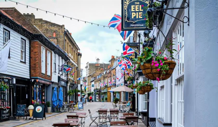 Sunbury Antiques Market & Richmond Tour