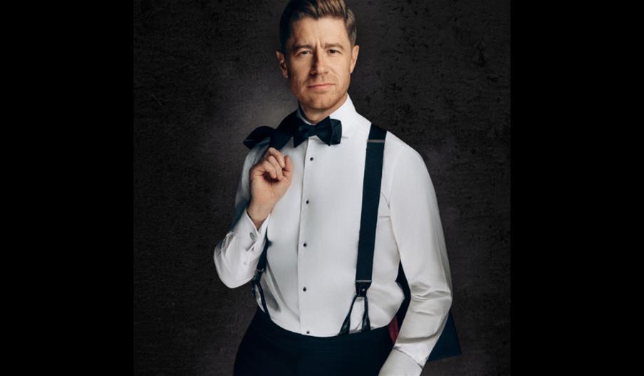 Rat Pack Kick Off Christmas With Andrew Bourn