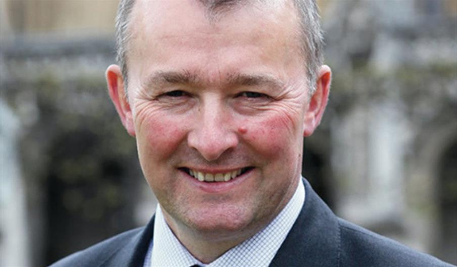 Simon Hart