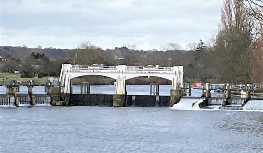 View of Teddington Lock across Thames