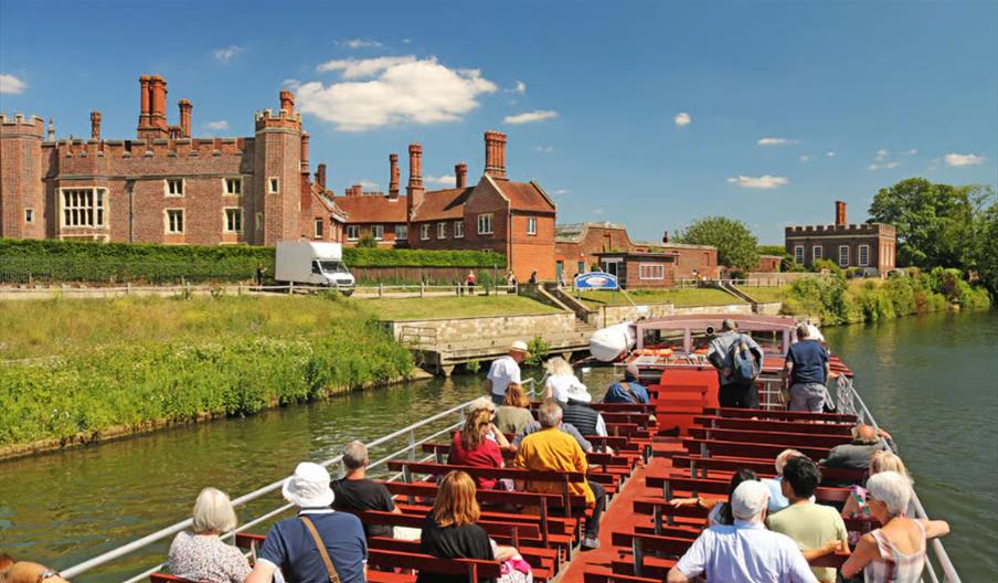 Thames River Boats - Westminster to Hampton Court