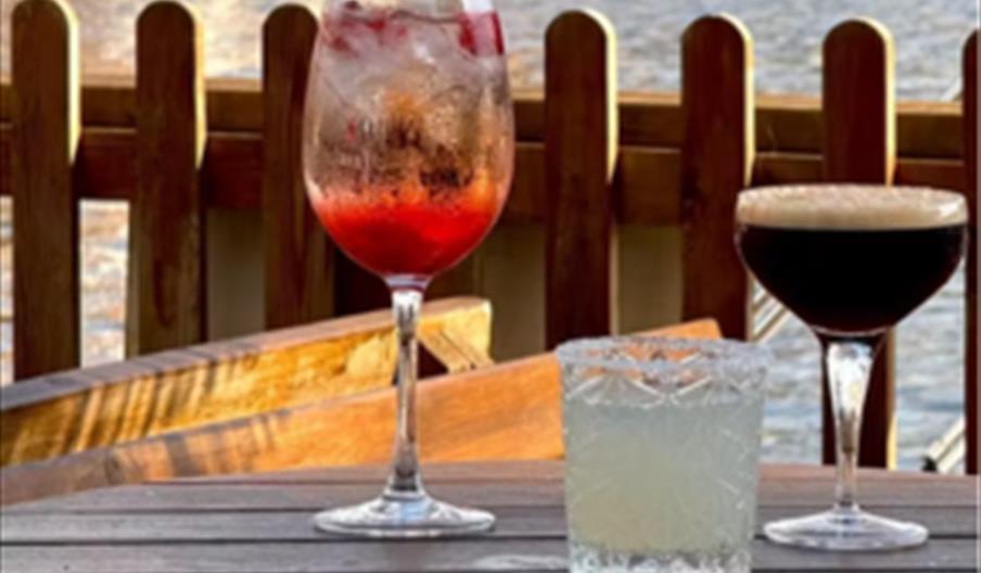 Tipple by the Thames