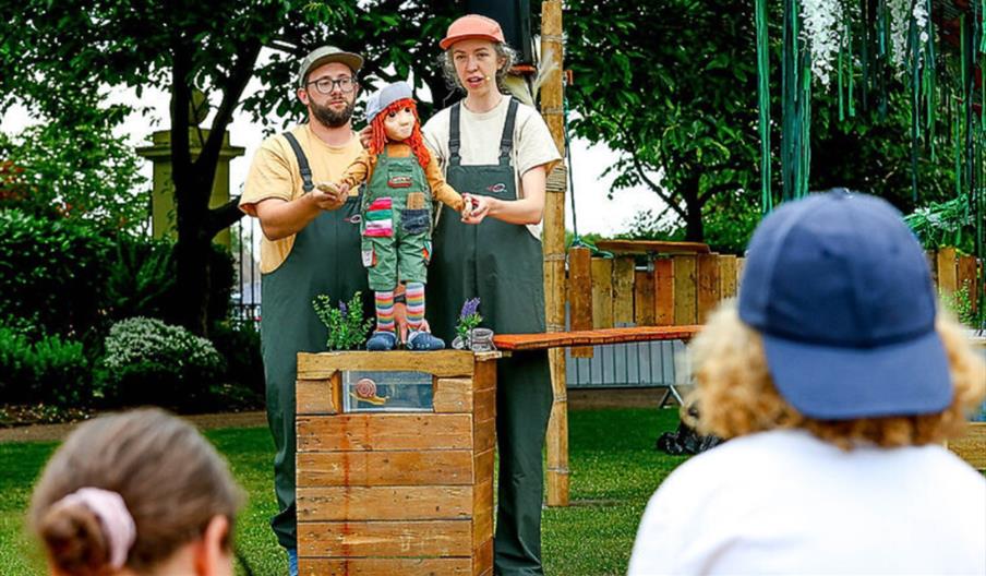 Upstream Puppet Shows