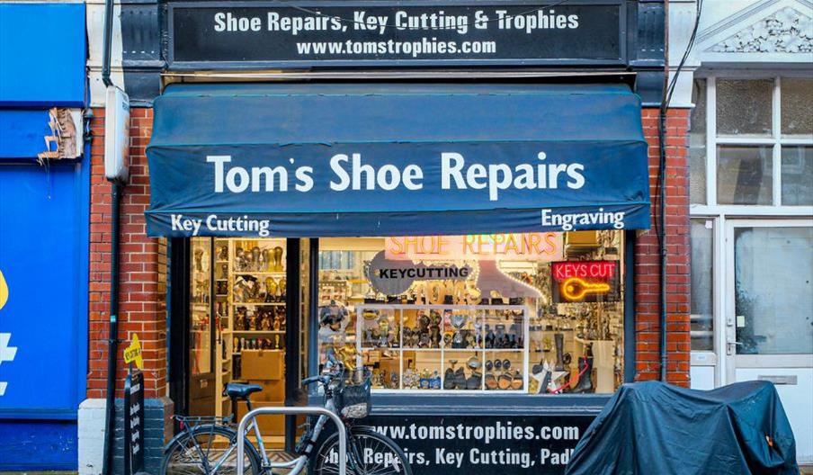 Shoe Repair Shop RESH., Shop