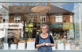 Sheen Pottery Studio with Lindy Barletta Ceramics