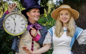 Theatre on Kew: Alice in Wonderland