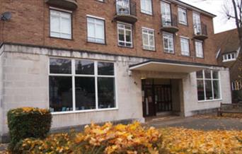 Exterior image of Castelnau Library