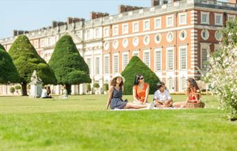 Open Garden: Hampton Court Palace