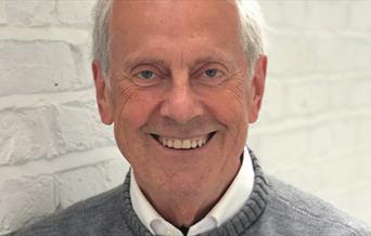 Gyles Brandreth - Somewhere, A Boy And A Bear