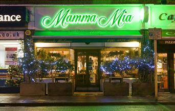 Mama Mia exterior