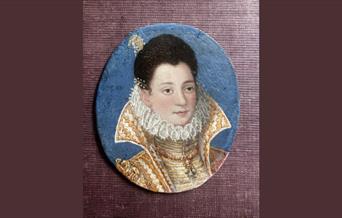 Lavinia Fontana (1552 -1614) Portrait of a noblewoman, c. 1580-1590, oil on copper, 5.5 x 4.75cm. Collection of Nick Cox / Period Portraits.