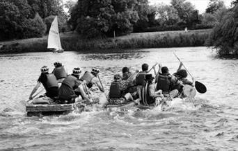 White-Swan-Raft-Race