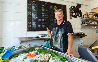 barnes fish shop