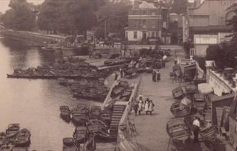 Archive image of the Thames
