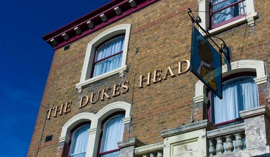 Front shot of Duke's Head inn