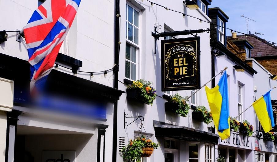 Front shot of Eel Pie Pub