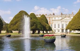 The gardens and fountains at Hampton Court Palace