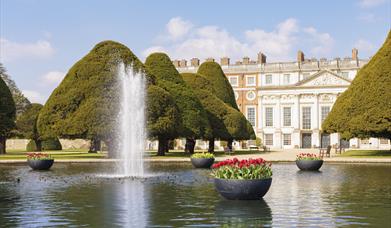 The gardens and fountains at Hampton Court Palace