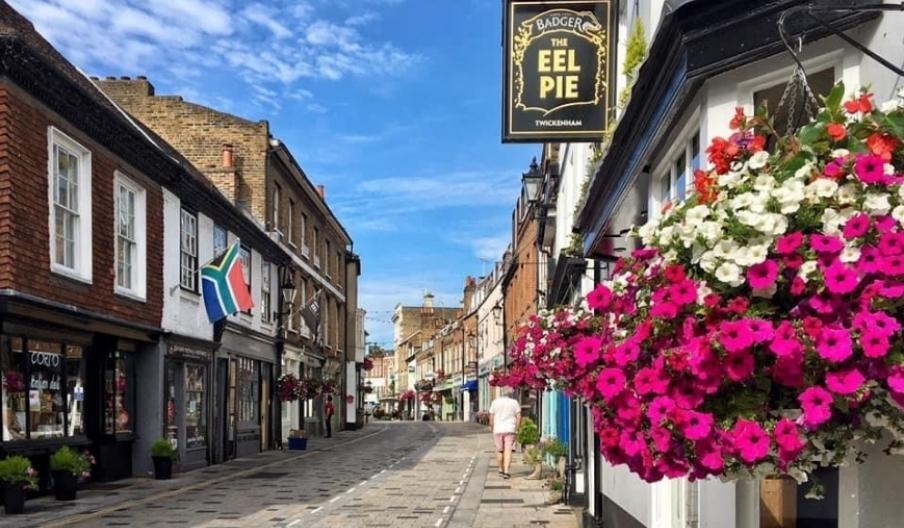 Discover the allure of Twickenham Church Street! From charming shops to delectable dining, explore this historic riverside enclave in London.