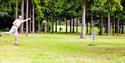 man plays Frisbee golf in Skien leisure park