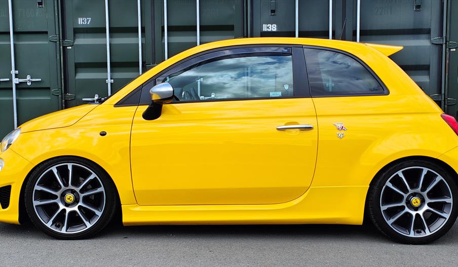 Abarth 595 Turismo in yellow