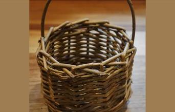 Vine Willow Wood Berry Basket Workshop