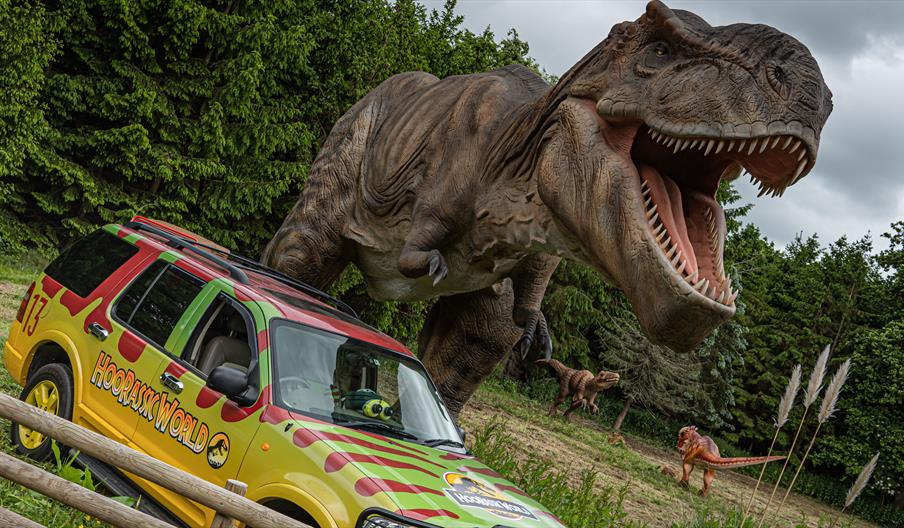 Animatronic T-Rex and Hoo Zoo vehicle