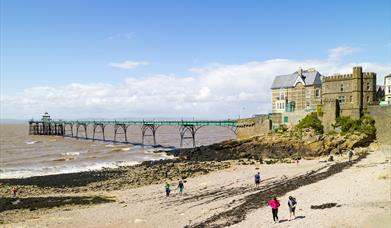 clevedon beach pier bristol channel