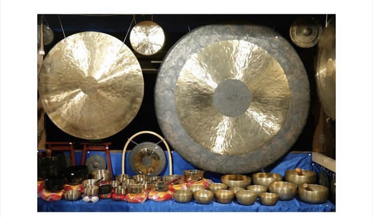 Gong and singing bowl meditation