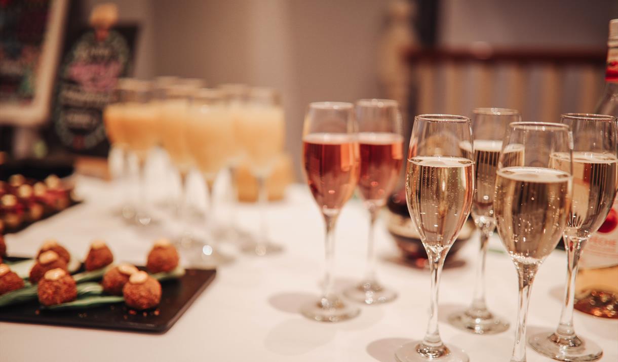 Botanical Themed Wedding Fayre - Doubletree By Hilton Cadbury House