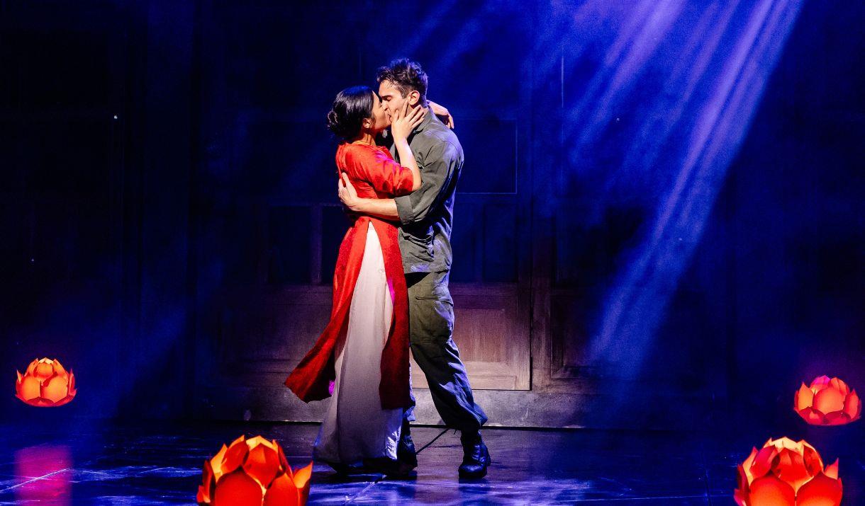 MISS SAIGON. Julianne Pundan (Kim), Jack Kane (Chris). Photo Danny Kaan.