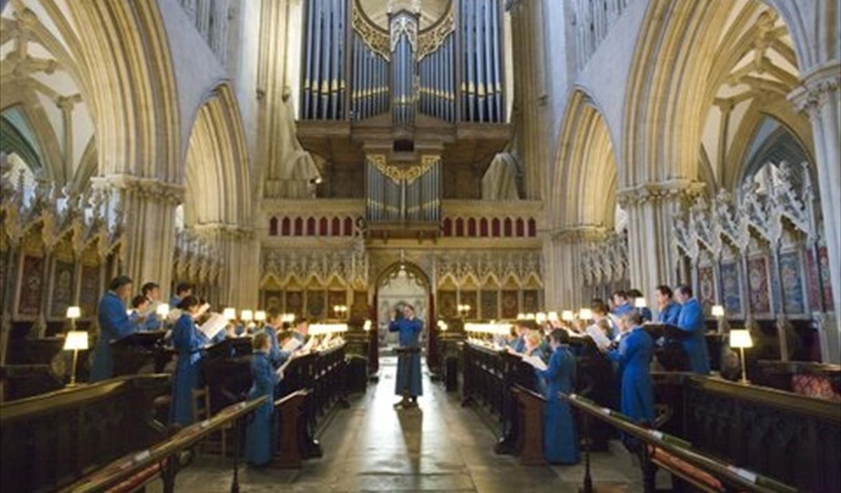 REMEMBRANCE SUNDAY REQUIEM at Wells Cathedral