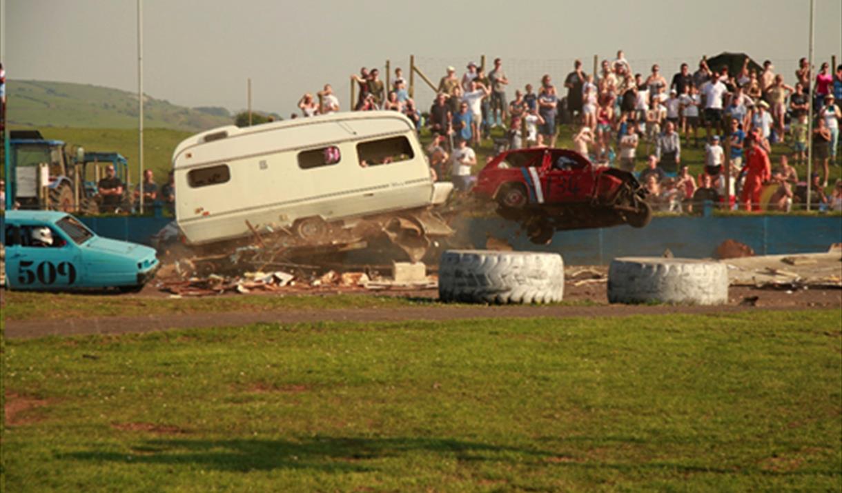 mendips raceway banger stockcar car racing motorsport