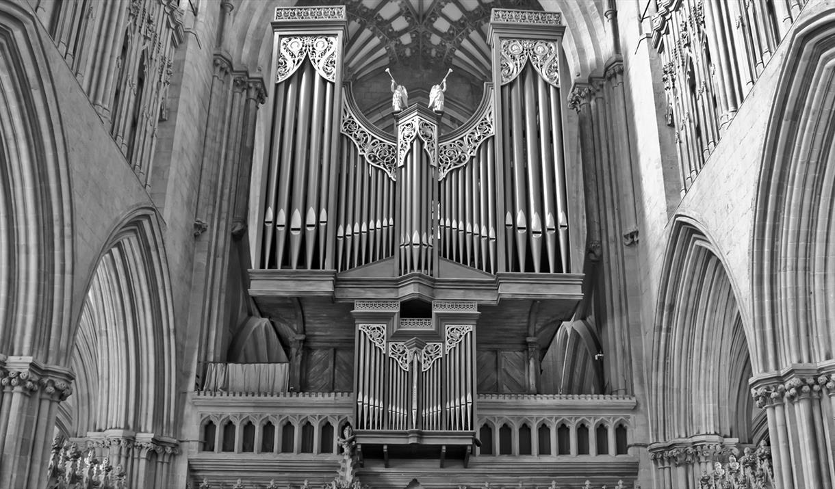 Wells Cathedral Bach Complete Organ Works: Recital 14