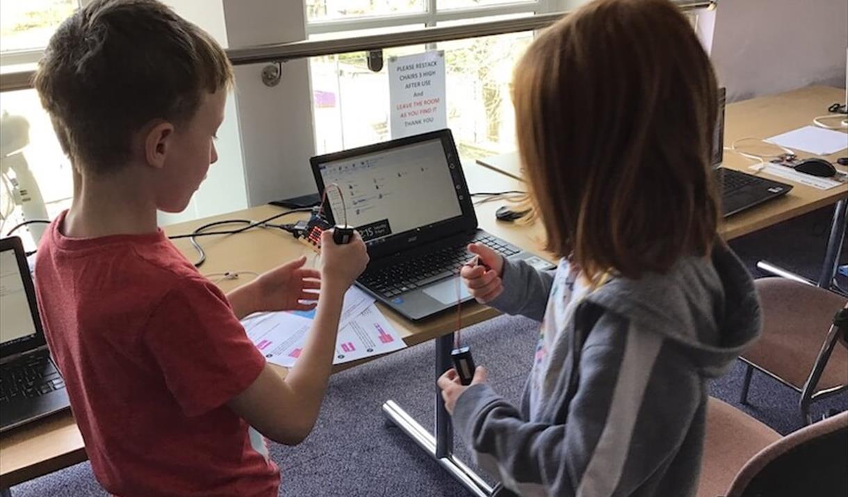 Coding with the micro:bit - children learning to code.