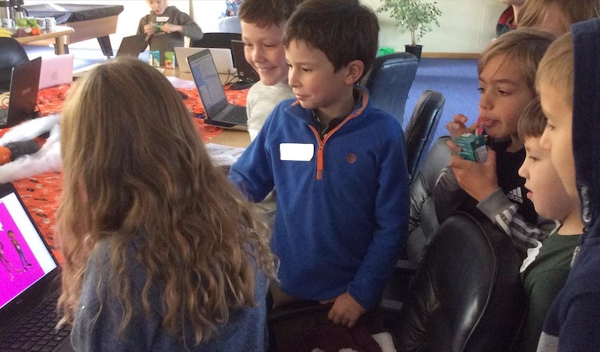 Create a spooky game with Scratch